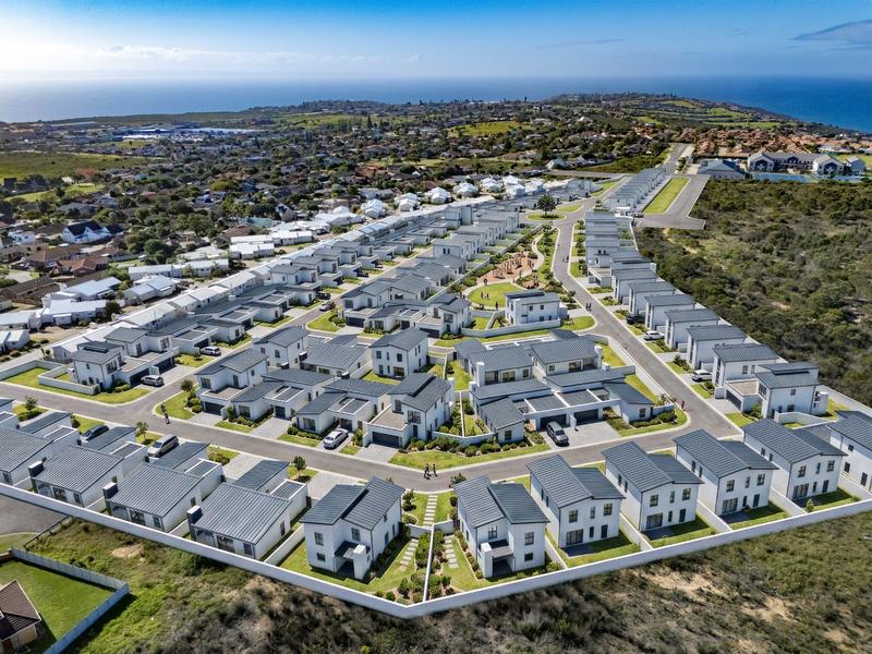 3 Bedroom Property for Sale in Heiderand Western Cape